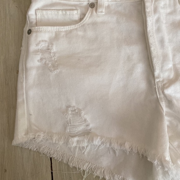 Blank NYC White High Waist Distressed Shorts Size 27 - Picture 2 of 5
